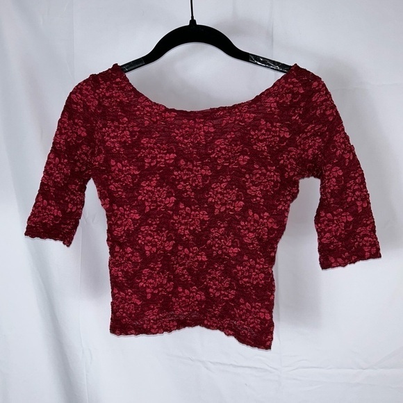 2 Much LA Top Lace Floral Y2K Vintage Quarter Sleeve Pull On Top Scoop Neck - Picture 1 of 9